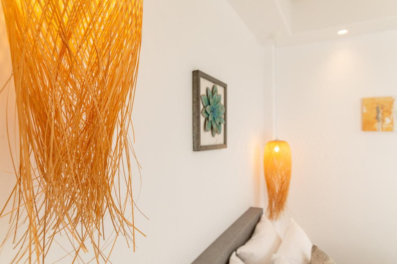 Naxos Downtown Apartments & Suites Naxos City Екстер'єр фото