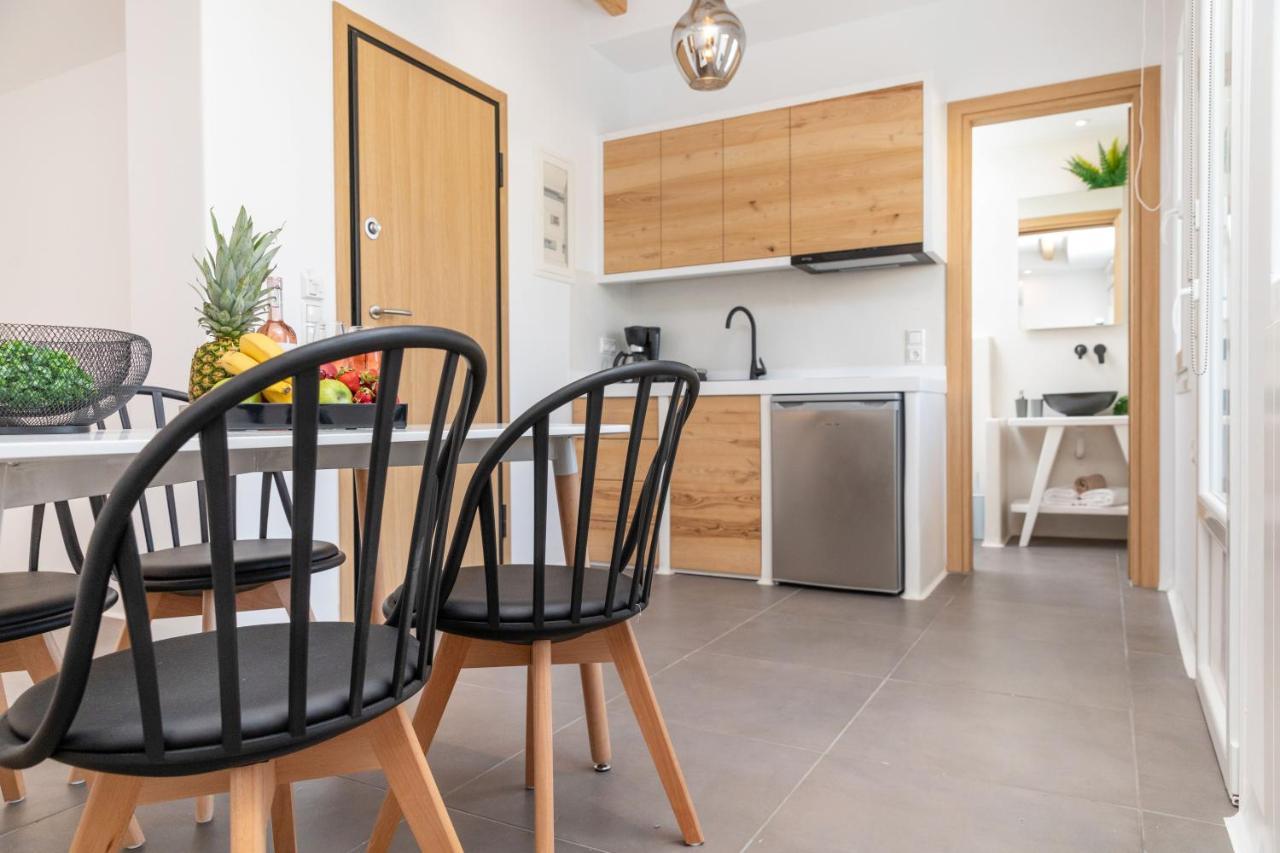 Naxos Downtown Apartments & Suites Naxos City Екстер'єр фото
