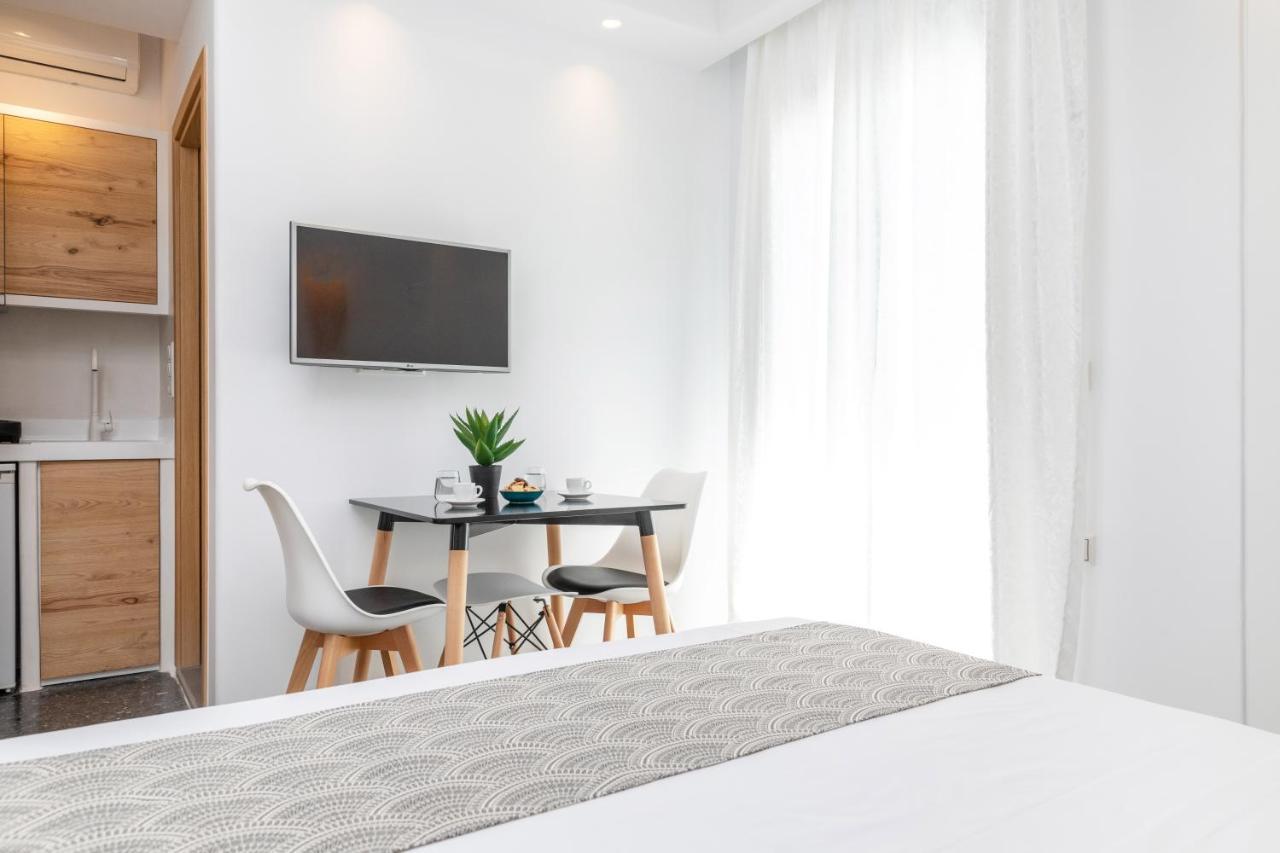 Naxos Downtown Apartments & Suites Naxos City Екстер'єр фото